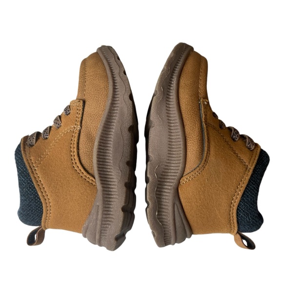 OshKosh B’Gosh Classic Hiker Boots Size 5M Unisex Pull On Tan Navy - Picture 3 of 9